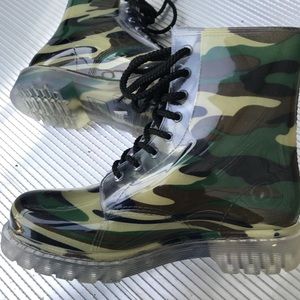 Dirty Laundry Camouflage Green Rain Booties